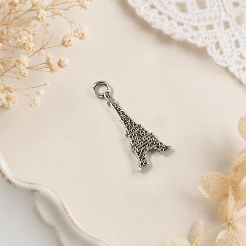 Pendente torre eiffel 3cm – prata