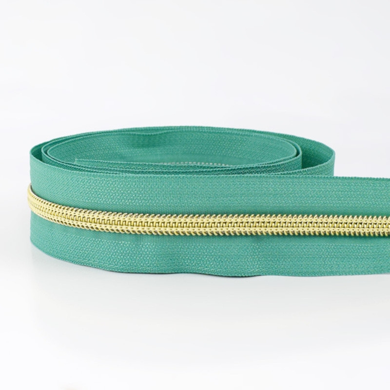 Fecho Zip 6 mm com Dentes Dourados – Verde Bandeira