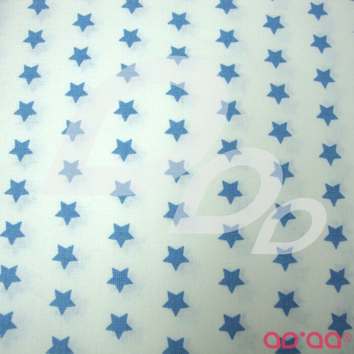 Tecido de Algodão com Estrelas Azul Claro e Fundo Branco