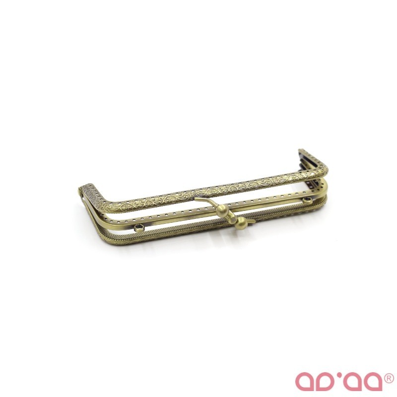 Fecho metálico duplo