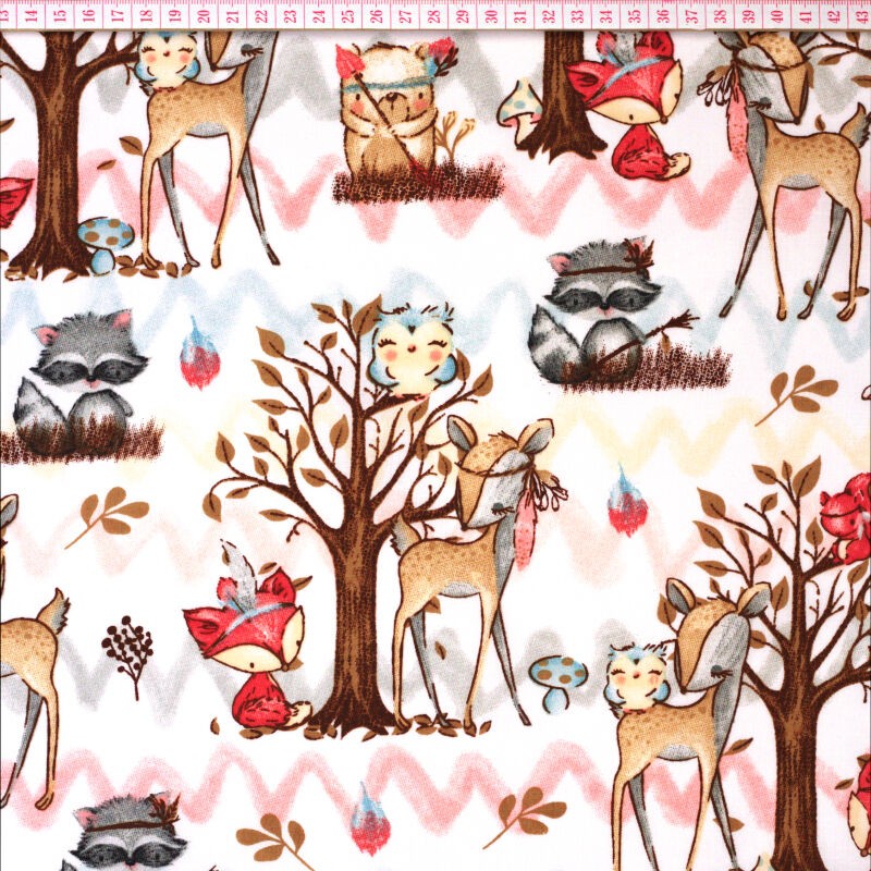 Tecido de Algodão com Veados, Raposas, Corujas e Gambas na Floresta