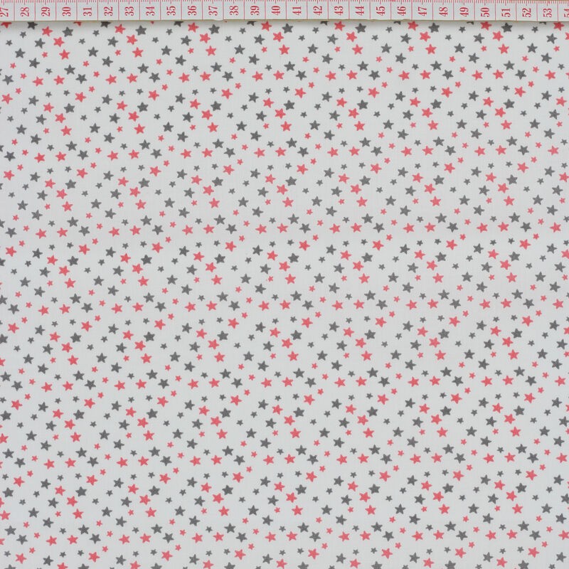 Tecido Cambraia com Estrelas em Cinzento e Rosa com Fundo Branco 