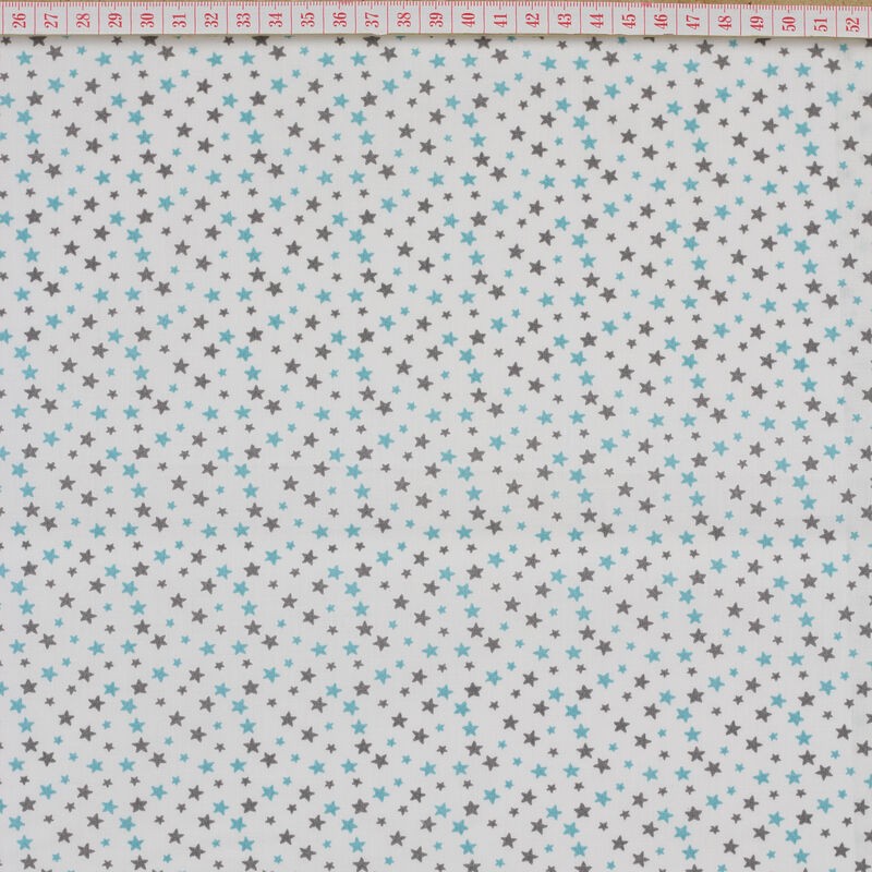 Tecido Cambraia com Estrelas em Cinzento e Azul com Fundo Branco